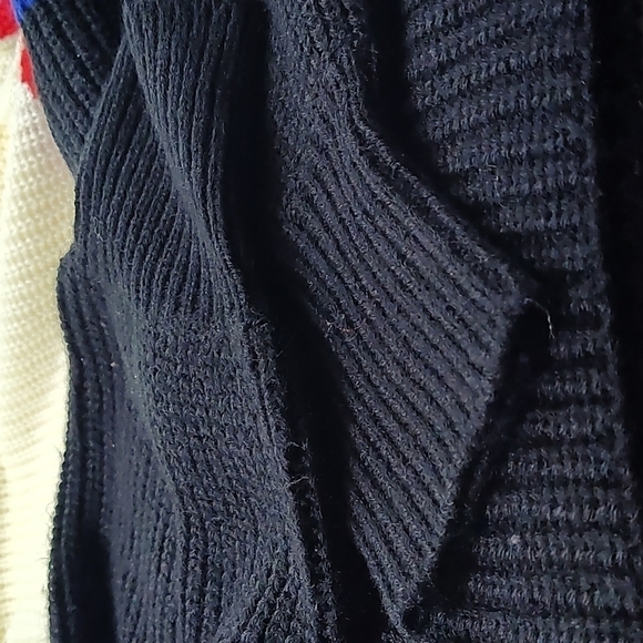 Fashion Nova  color block oversized sweater Size: see measurements - Picture 6 of 6